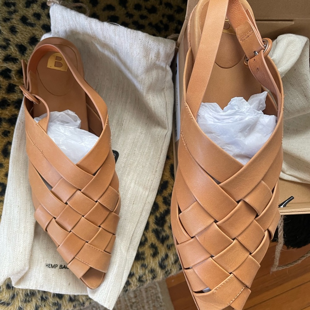 NWT Bared Footwear Tan Woven Sandals